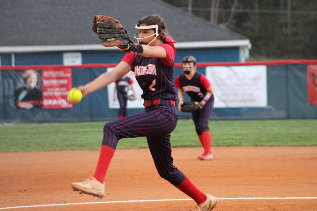 2023 Ladycat 8th Grade Pitcher Kylee Williams Pitches in JV Game (ECHS/ECMS)