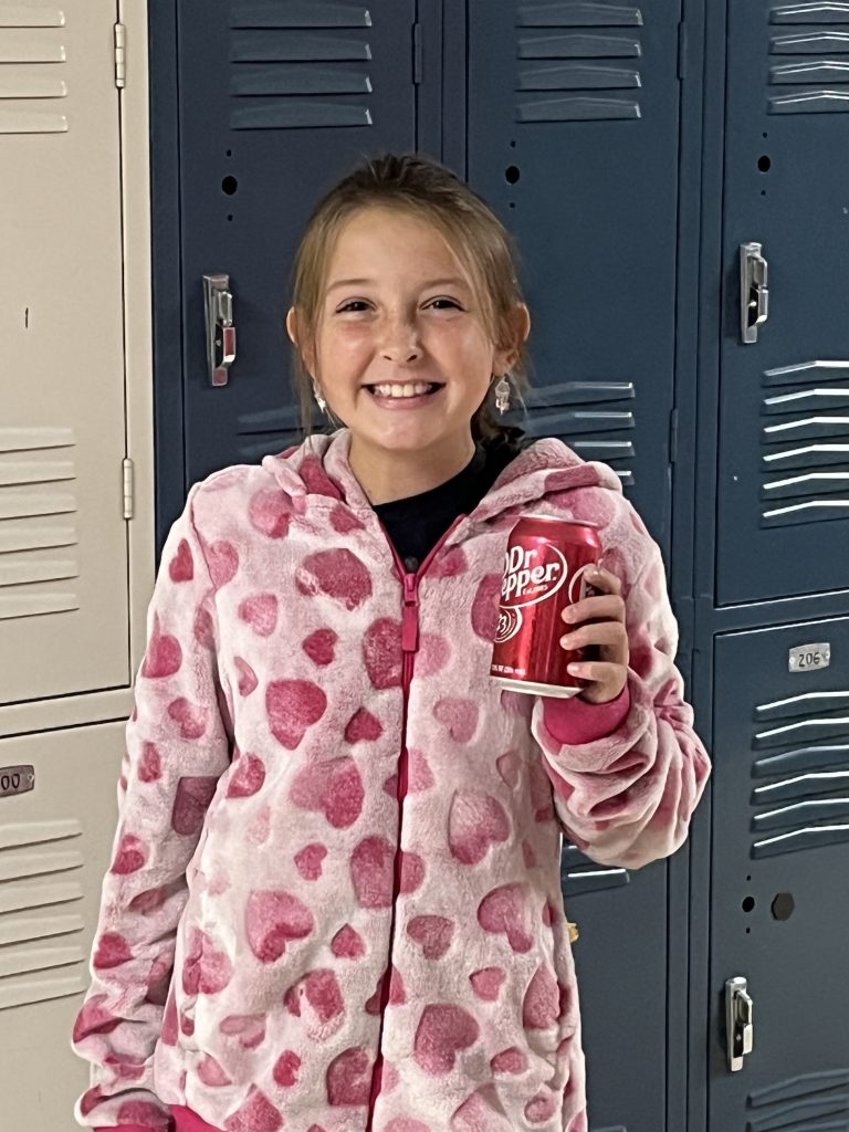 2023 Thirsty Thursday reward for students demonstrating WILDCAT Core Values (EC56C)